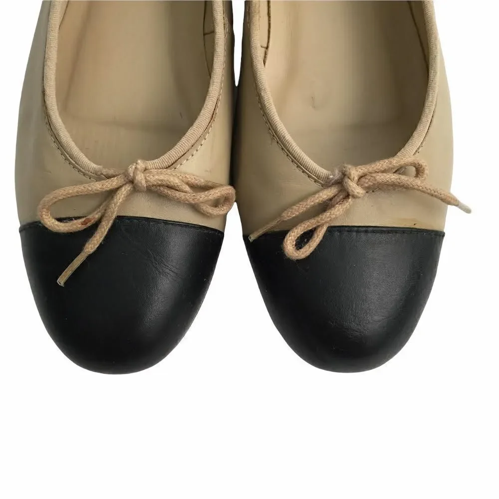 Tweeds Made in Brazil Two-Tone Ballerina with Front Bow Shoes in Size 7.5B